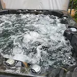D'hôtes Les Angles 30133 Possibilité Jacuzzi Appartamento