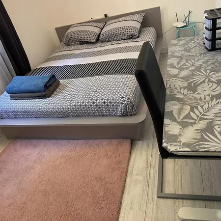 Daire D'hotes Les Angles 30133 Possibilite Jacuzzi