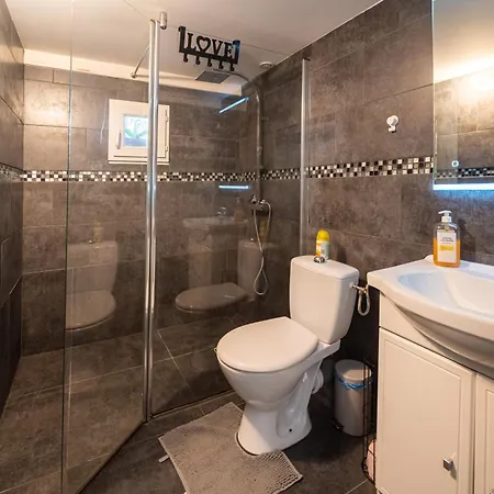 D'hotes Les Angles 30133 Possibilite Jacuzzi Apartmán